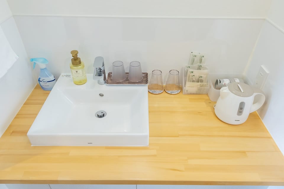 Comfort Twin Room, Multiple Beds, Non Smoking, Refrigerator & Microwave | Down comforters, desk, laptop workspace, free WiFi