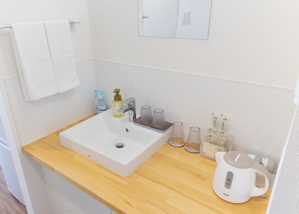 Comfort Twin Room, Multiple Beds, Non Smoking, Refrigerator & Microwave | Down comforters, desk, laptop workspace, free WiFi