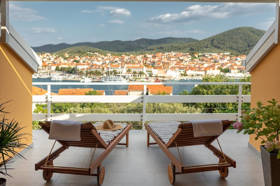 Apartment (Two bedroom Apartment with Terrace an) | Terrace/patio