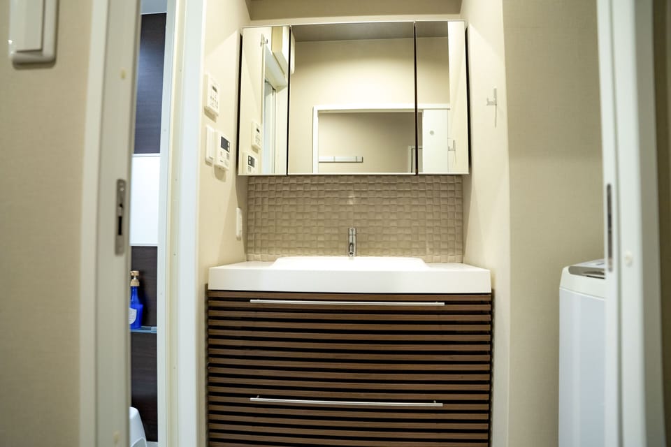 Deluxe Apartment | 1 bedroom, desk, laptop workspace, soundproofing