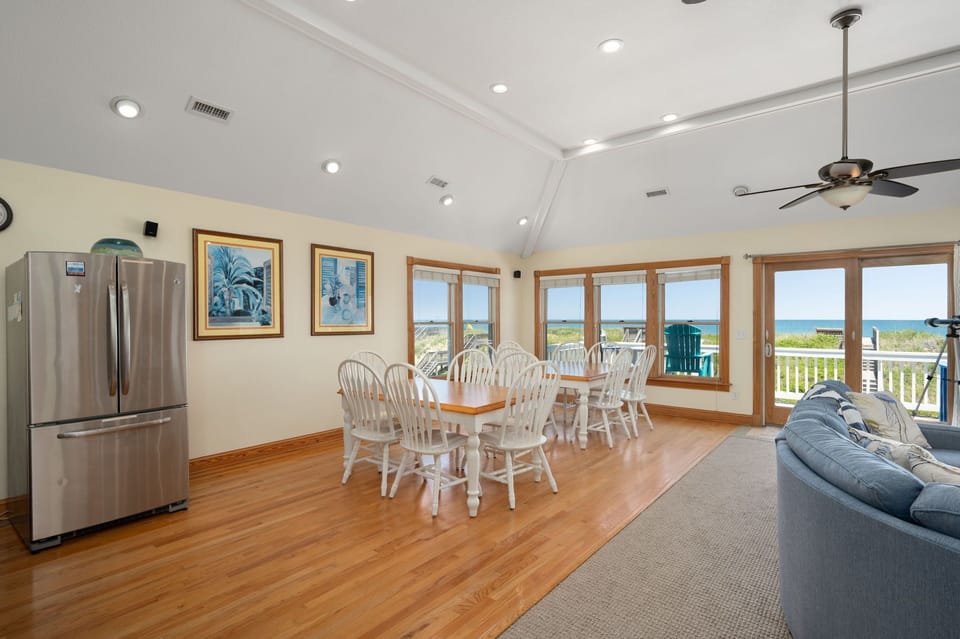 NH205: Celestial Shore | TL Dining & Kitchen Areas