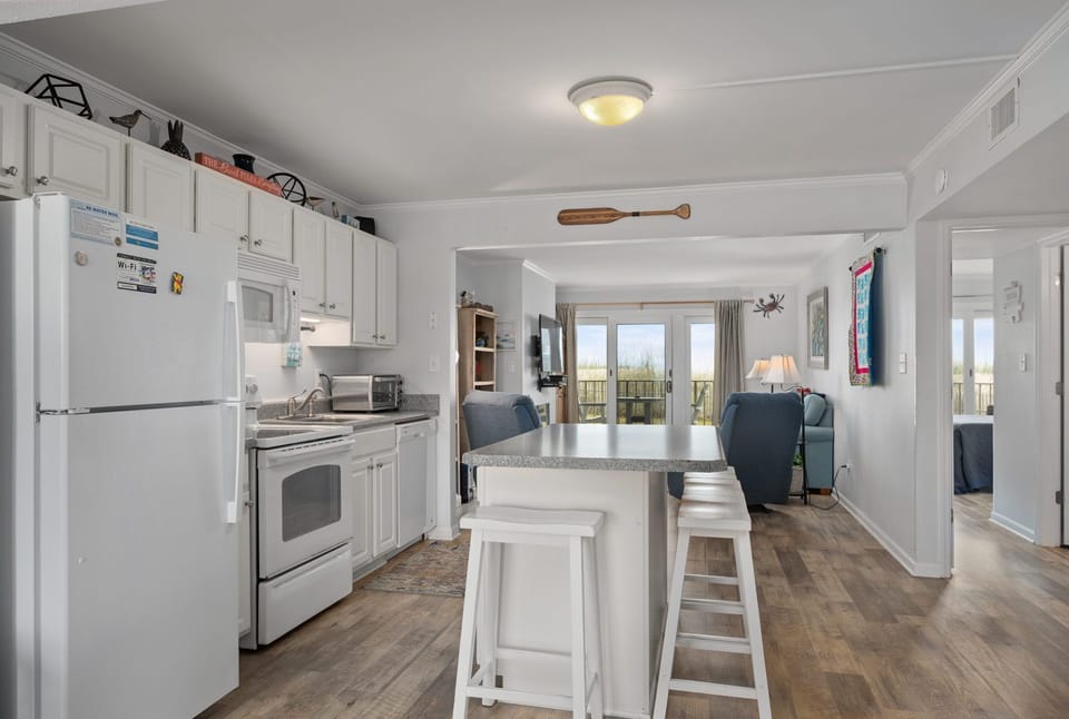 DL101: Pooh's Corner | Kitchen Area