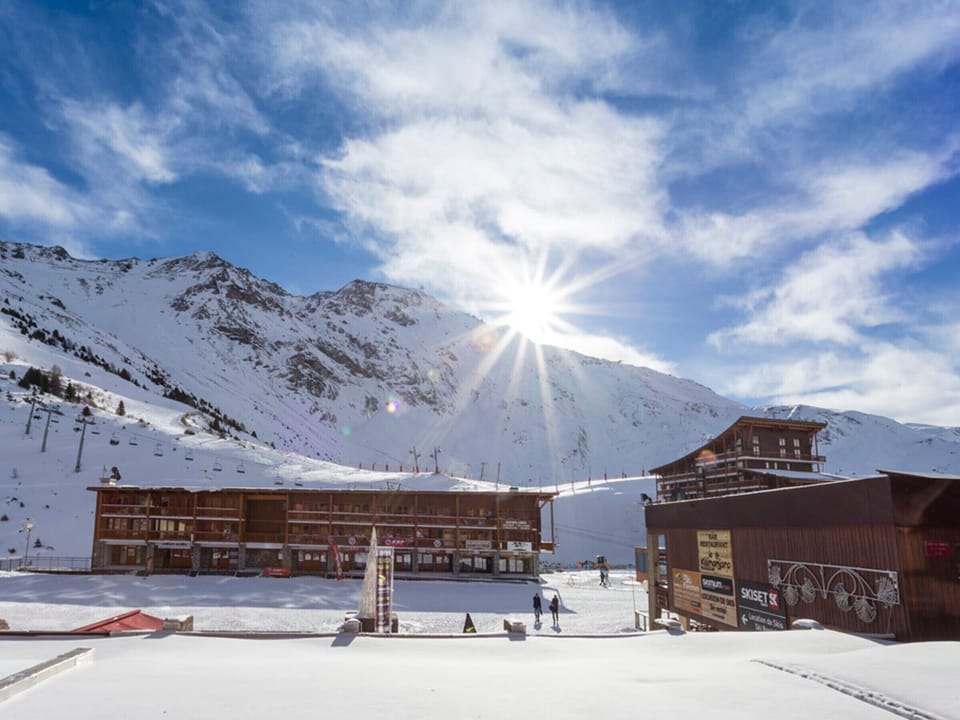 Snow and ski sports