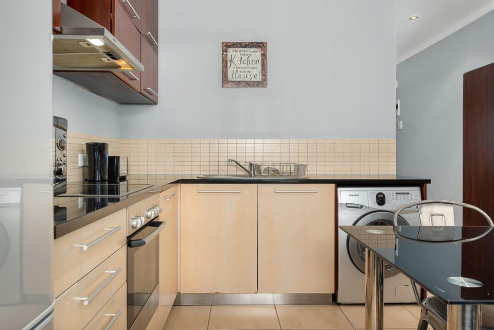 Grand Apartment | Private kitchen | Fridge, microwave, oven, stovetop