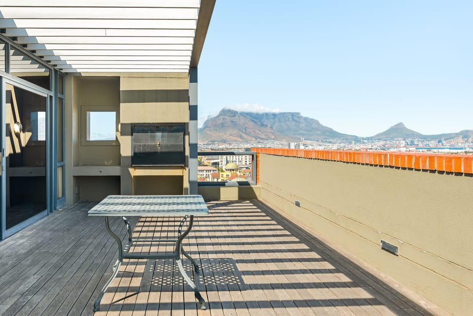 Exclusive Studio Suite | Balcony