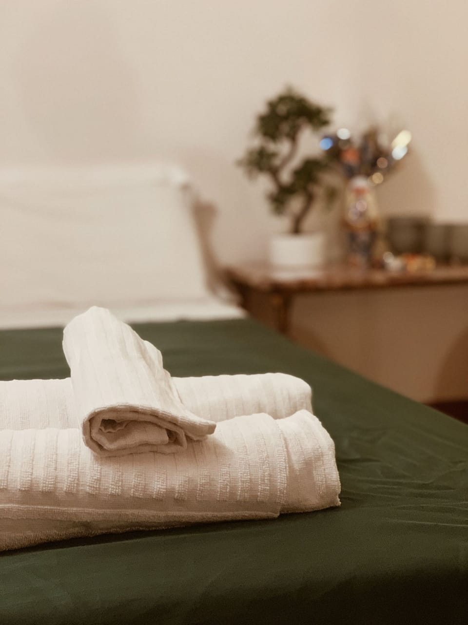Deluxe Room | Premium bedding, in-room safe, soundproofing, WiFi (free)
