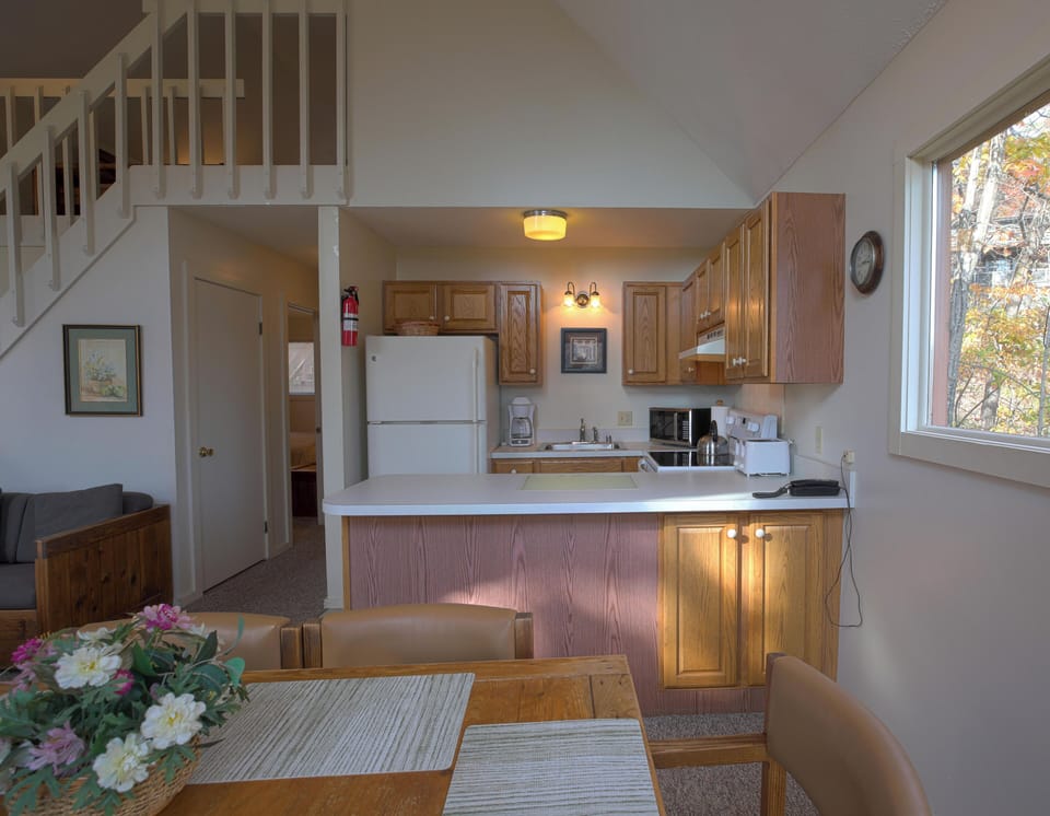 Dining room & kitchen
