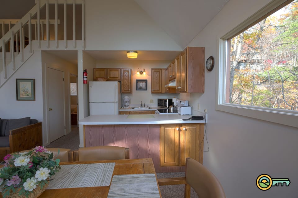 Dining room & kitchen