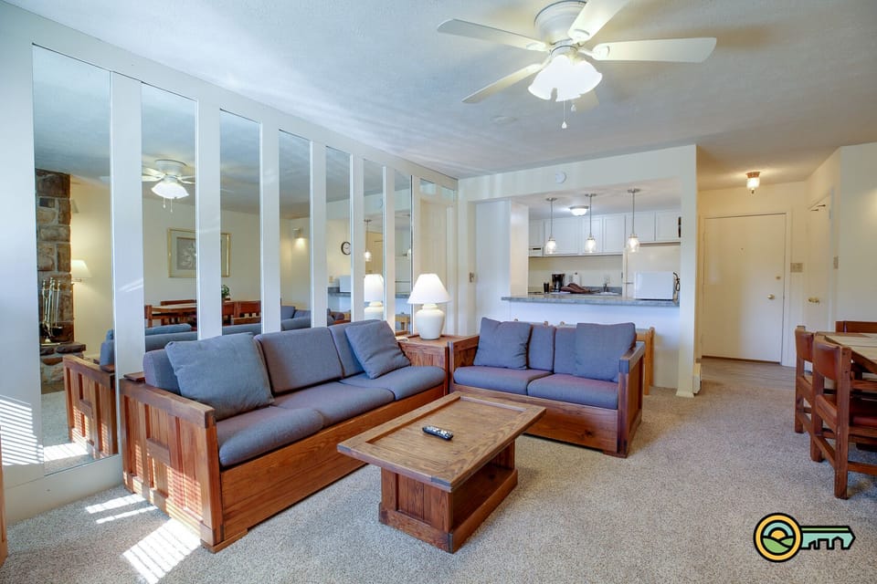 Living room & kitchen