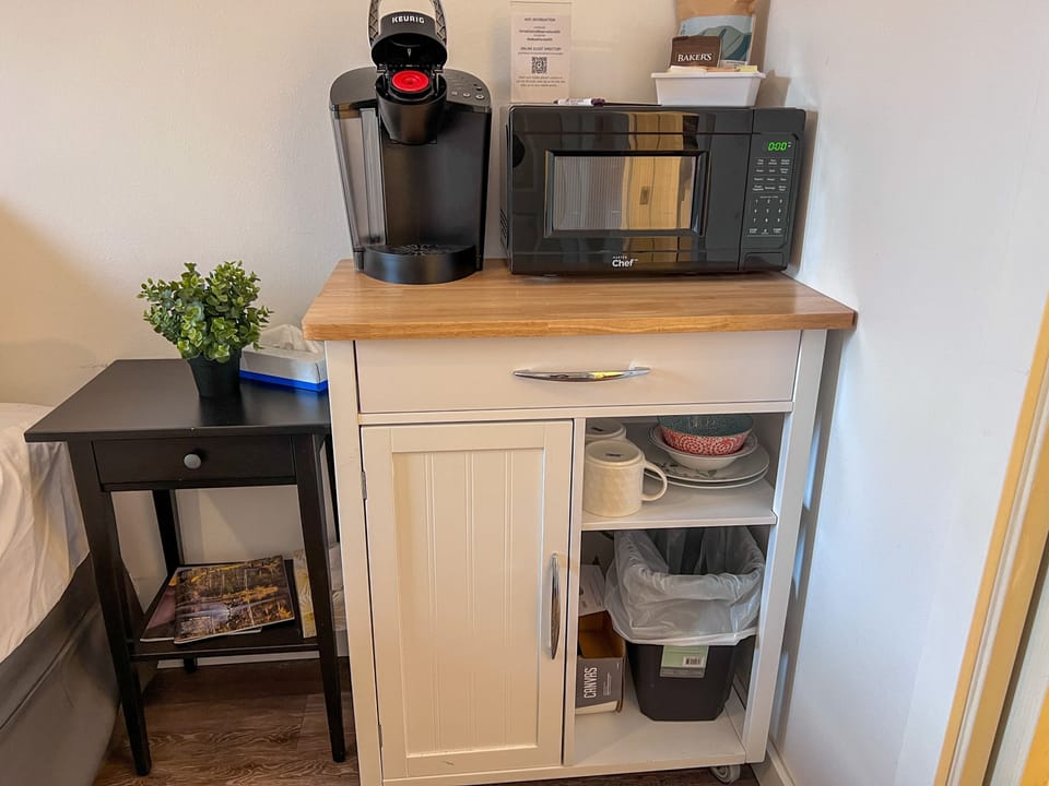 Microwave & Keurig