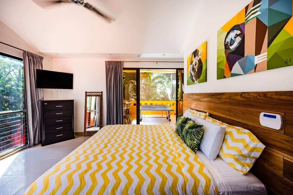 Second bedroom view.