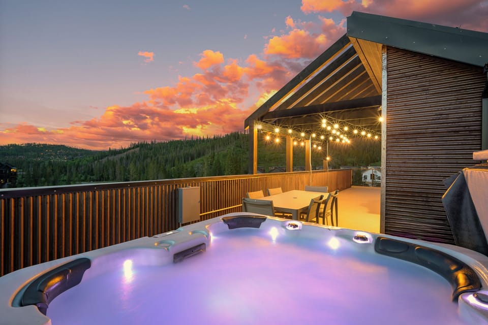 Rooftop Hot Tub