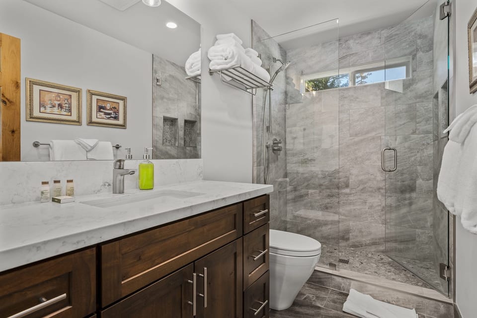 Main Floor Shared Bathroom, Full Bath, Walk-in Shower