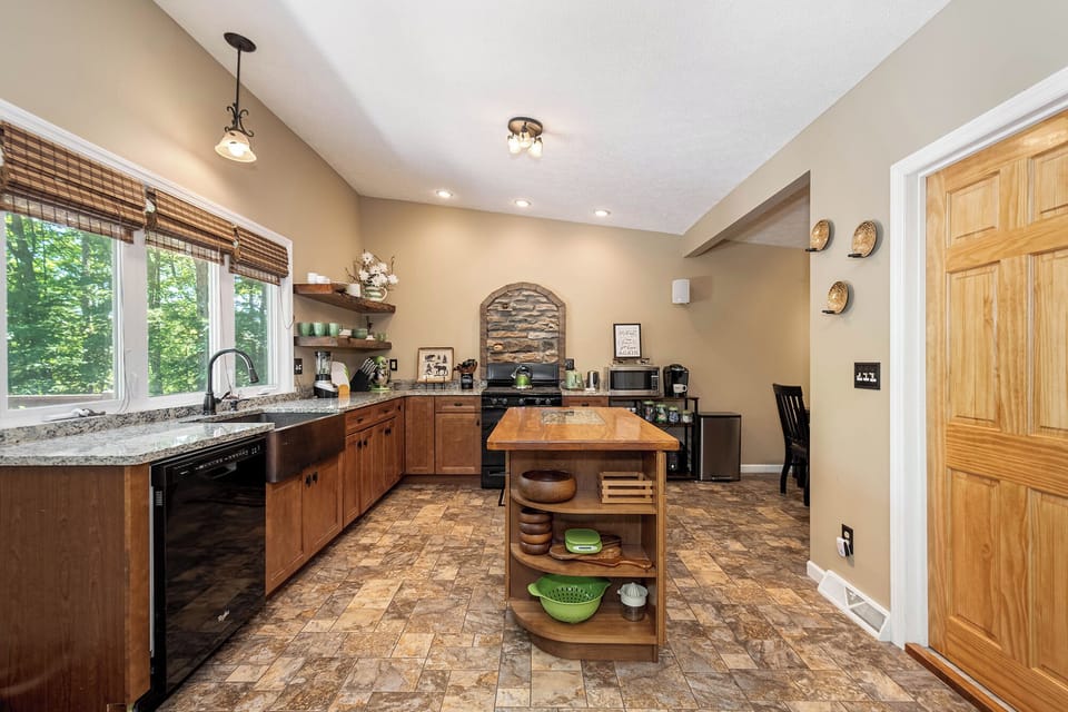 House (3 Bedrooms) | Property amenity
