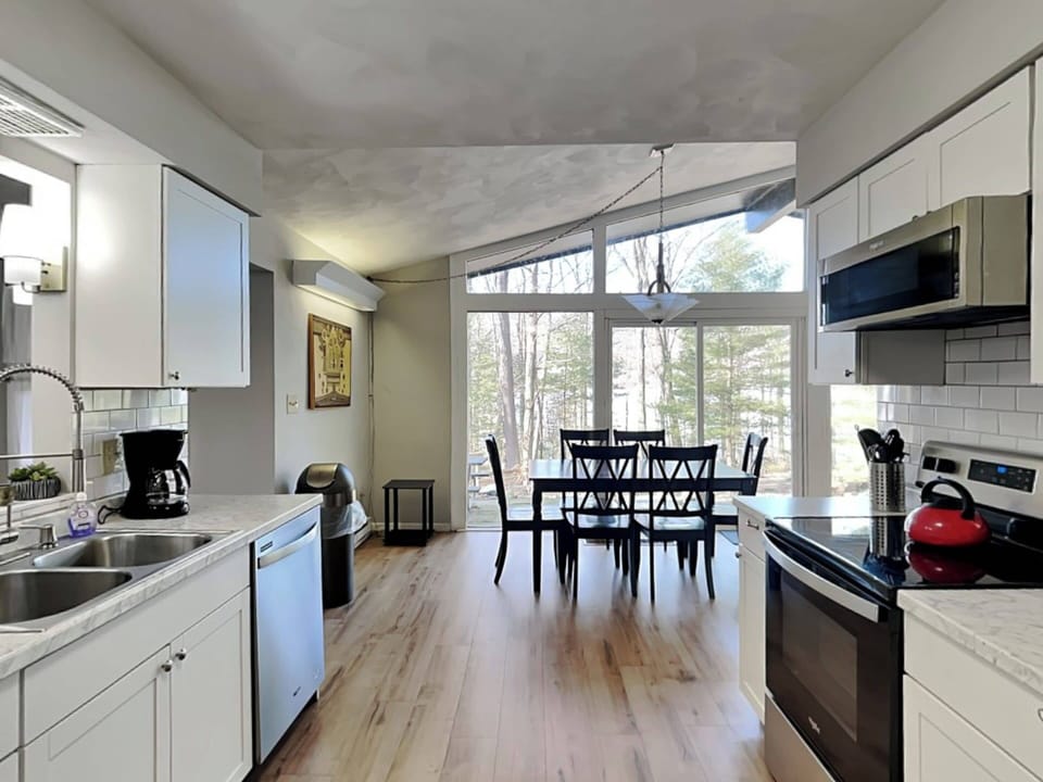 House (3 Bedrooms) | Property amenity