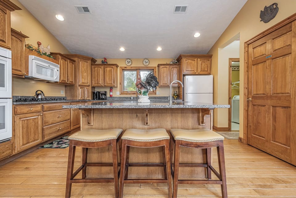 House (4 Bedrooms) | Property amenity