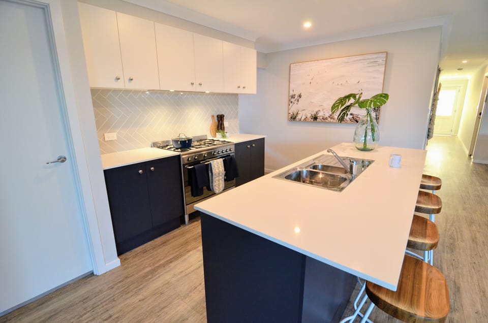 Full kitchen