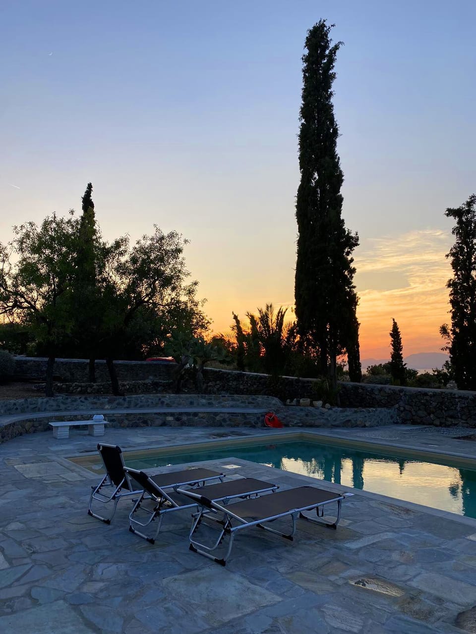 Artist's Studio patio & pool