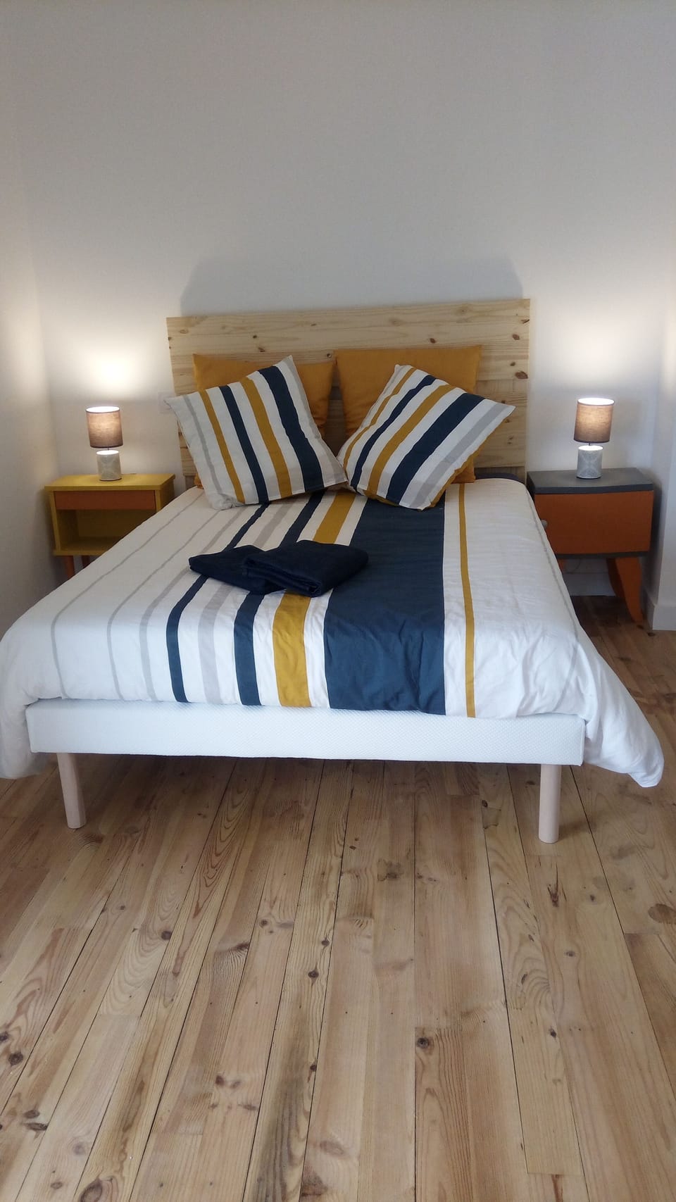 Double Room | Individually furnished, travel crib, free WiFi, bed sheets