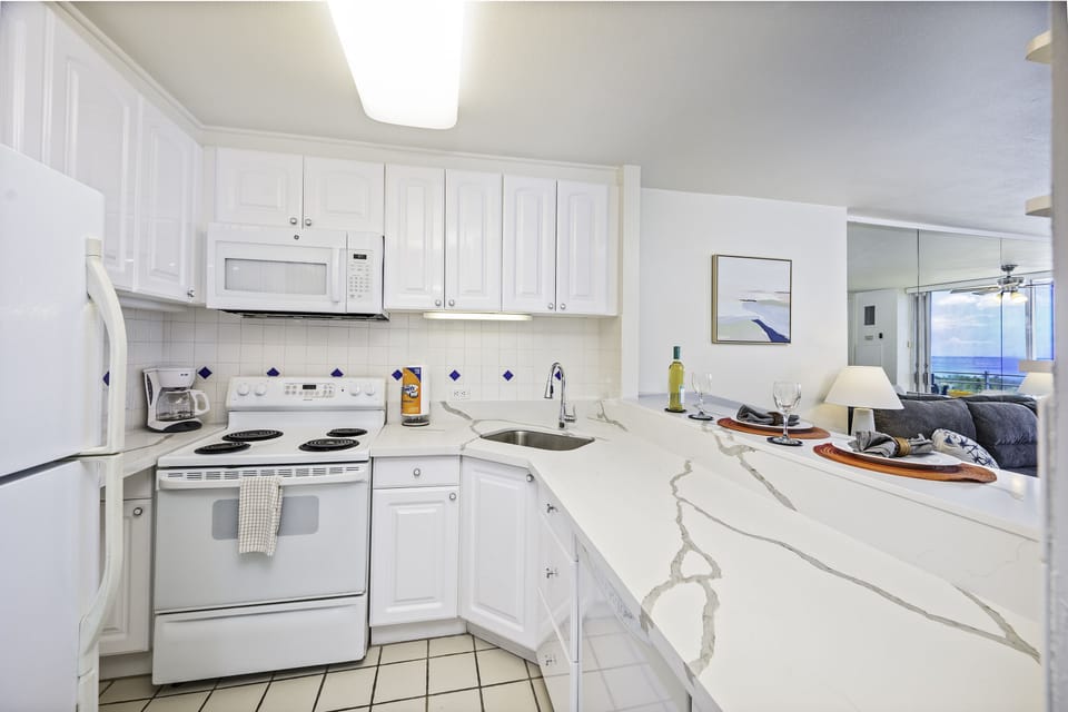Fully Equipped Kitchen Ready to Cook