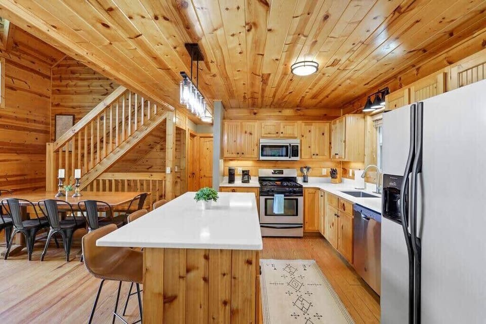 A fully equipped kitchen for your stay!