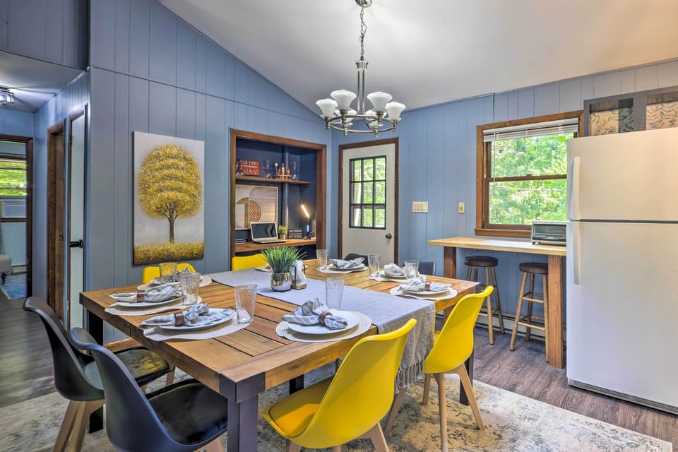 Dining Area | Desk Workspace