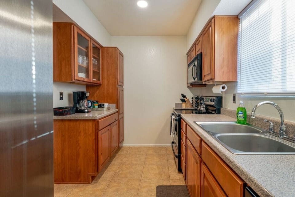 Well-equipped kitchen for all your cooking needs