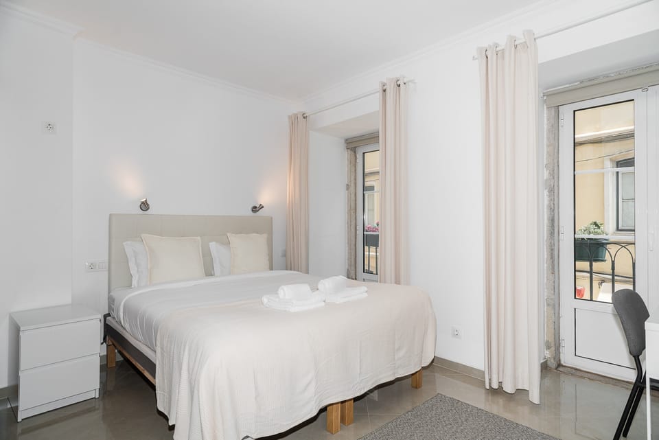Twin Room | Soundproofing, WiFi (free), bed sheets