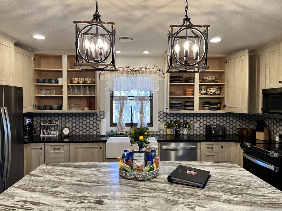 Fully stocked Kitchen for Large groups