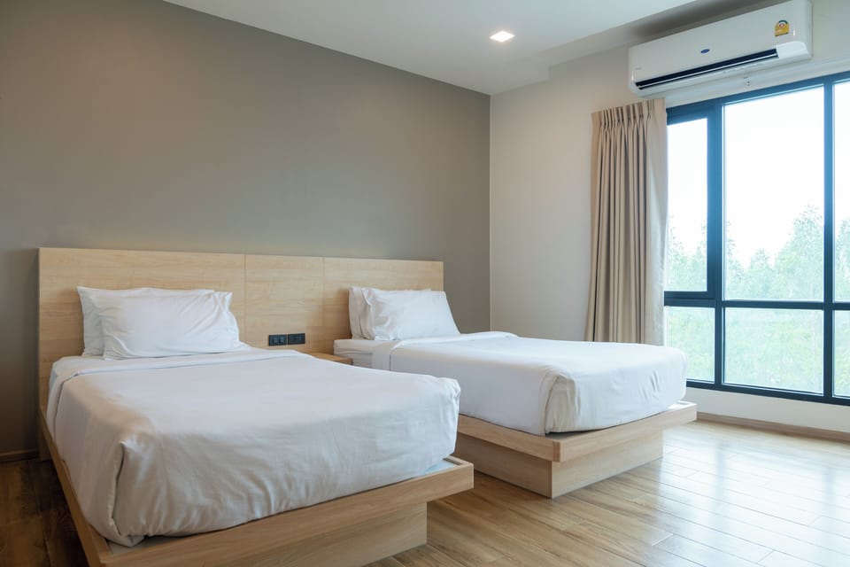 Standard Twin Room | Premium bedding, desk, WiFi (free)