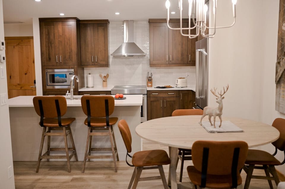 Breakfast Bar Seating