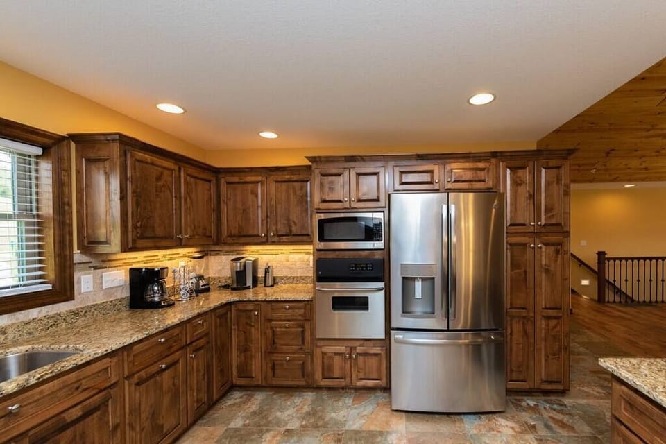 Kitchen Stainless Steel Appliances 