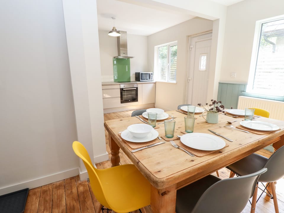Cottage | Interior