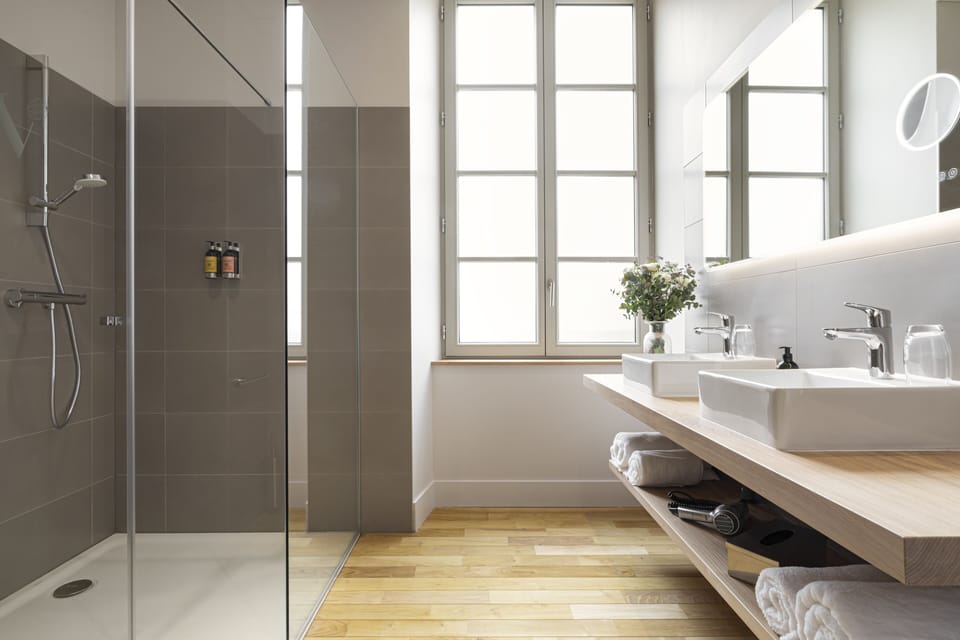 Premium bedding, pillowtop beds, in-room safe, blackout drapes