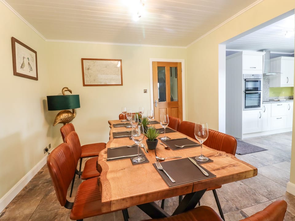 Fridge, dishwasher, electric kettle, toaster