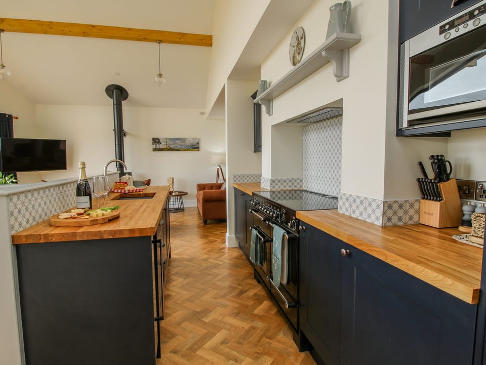 Fridge, dishwasher, electric kettle, toaster