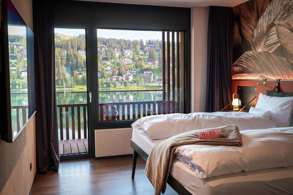 Hypo-allergenic bedding, down comforters, soundproofing, free WiFi