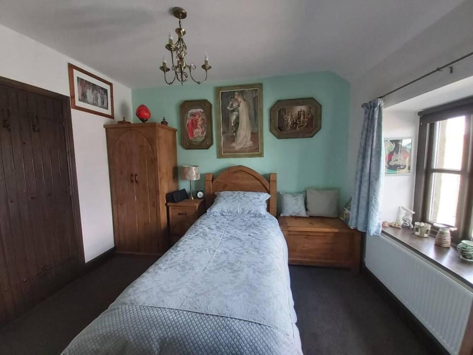 Apartment | 2 bedrooms, iron/ironing board, free WiFi, bed sheets