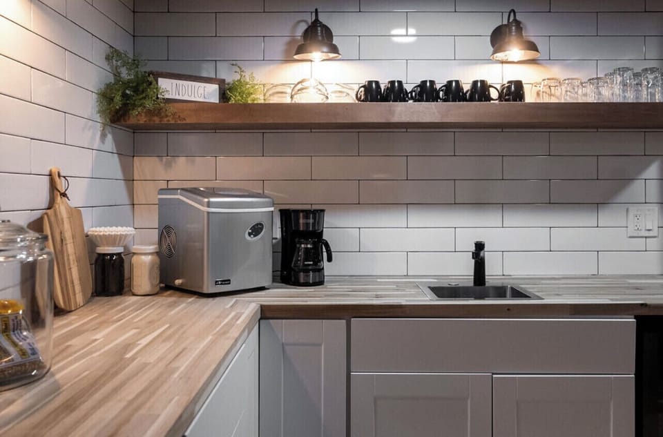 Wet bar , Kehrig coffee machine