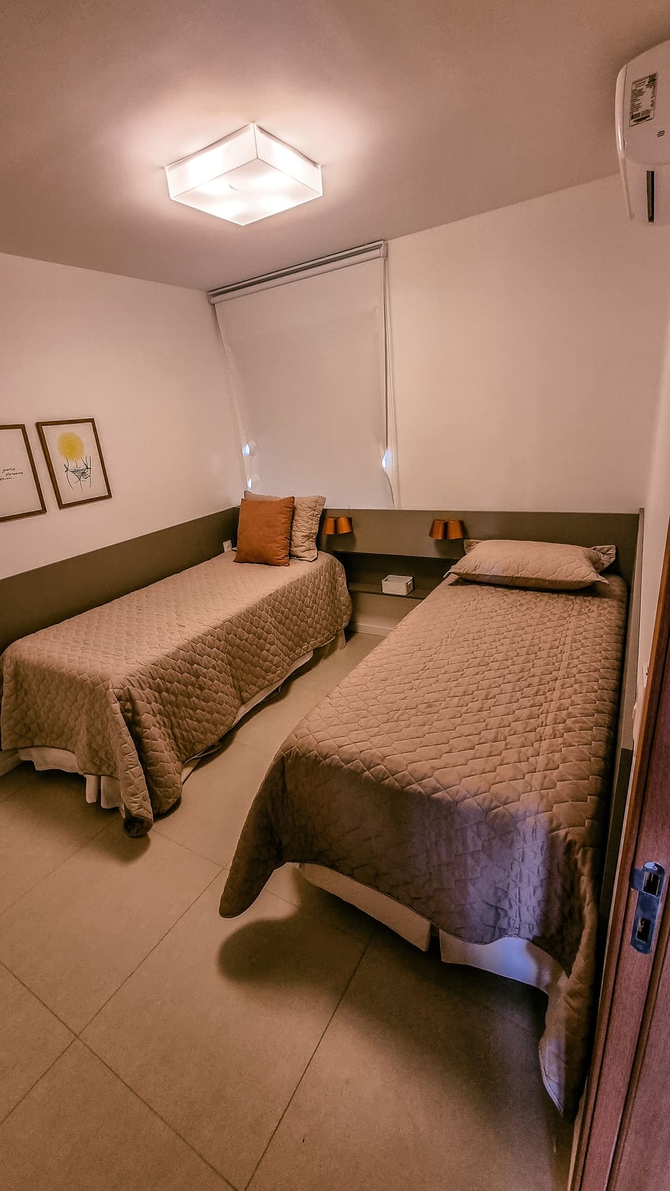 Deluxe Apartment, 2 Bedrooms, Balcony | 2 bedrooms, premium bedding, down comforters, pillowtop beds