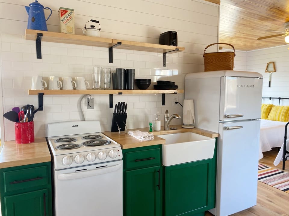 The kitchenette is newly renovated including all new appliances.