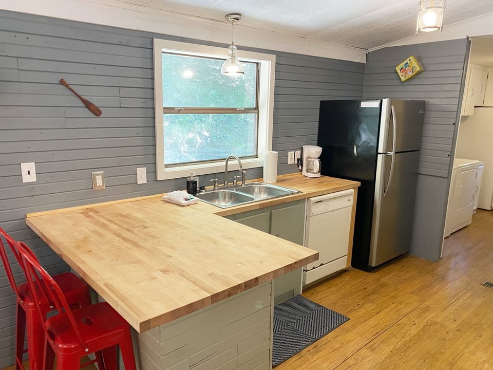 Countertop and cabinet space are plentiful in the kitchen.