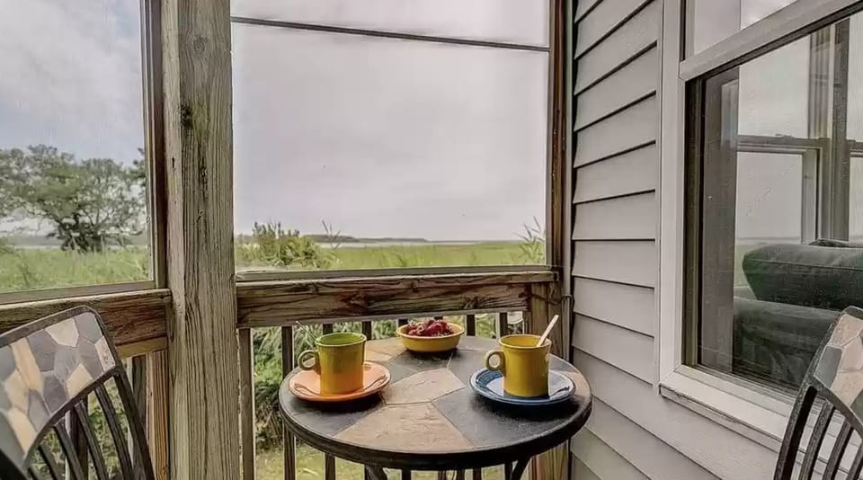 Morning coffee/juice with a view!