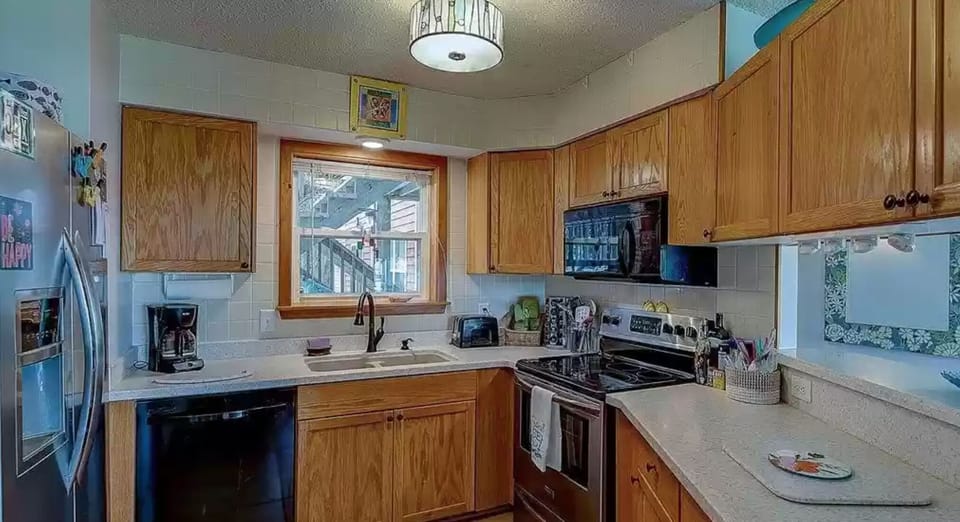 Fully stocked kitchen
