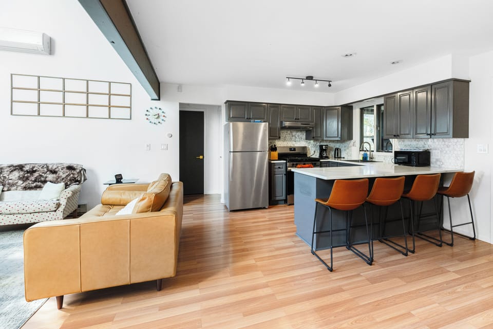 Fully equipped kitchen - just bring food and drink!