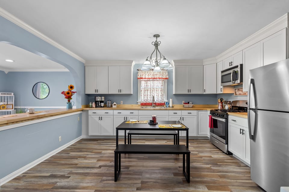 Workspace — Sweet Cherry Escape vacation rental in Warrenton.