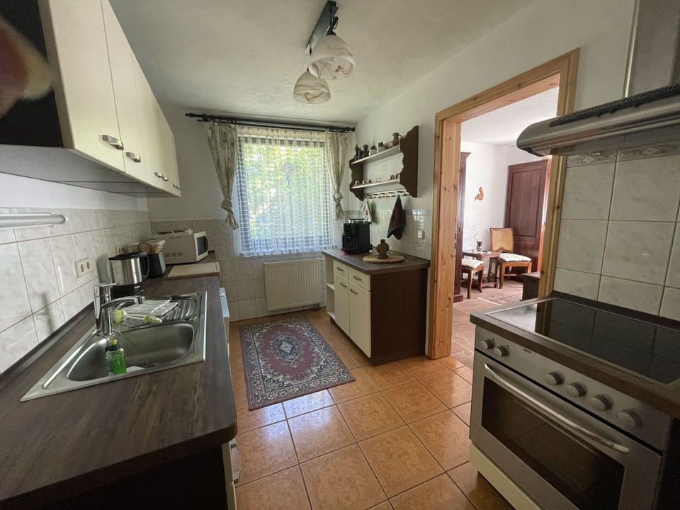 Cabinetry, Countertop, Sink, Kitchen Sink, Kitchen, Wood, Interior Design, Flooring, Floor, Plumbing Fixture