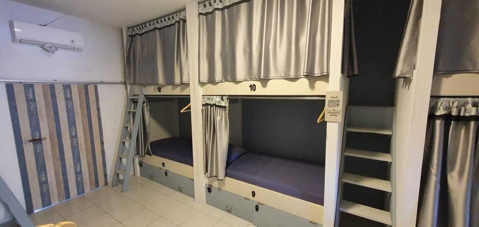 Room | Free WiFi