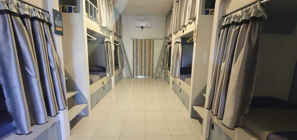 Room | Free WiFi