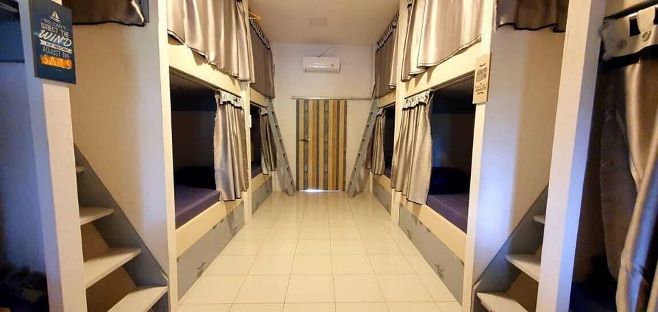 Room | Free WiFi